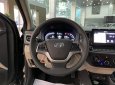 Hyundai Accent AT xe màu đỏ, giao xe ngay, giảm 50% lệ phí trước bạ, giá và khuyến mại cực sốc trong tháng 3