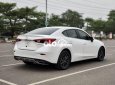 Mazda 3 1.5AT màu trắng sx 2017 model 2018