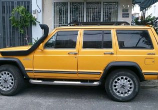 Cần bán Jeep Cherokee sản xuất 1998, màu vàng, xe nhập giá cạnh tranh giá 150 triệu tại Đắk Lắk