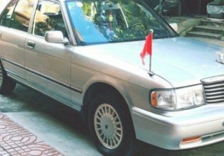 Cần bán Toyota Crown 2.4 MT năm 1992, màu bạc giá 215 triệu tại Bắc Giang