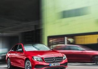 Mercedes-Benz C200 mẫu sedan hạng cao cấp giá 1 tỷ 479 tr tại Hà Nội