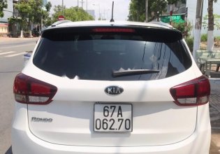 Cần bán Kia Rondo GMT đời 2017, màu trắng, giá tốt giá 585 triệu tại Bạc Liêu