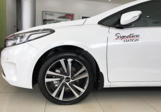 Bán xe Kia Cerato 2.0AT sản xuất năm 2018, màu trắng giá 639 triệu tại Kon Tum