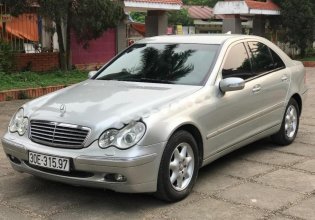 Gia đình bán Mercedes C200 năm sản xuất 2004, màu bạc còn mới, 245tr giá 245 triệu tại Phú Thọ