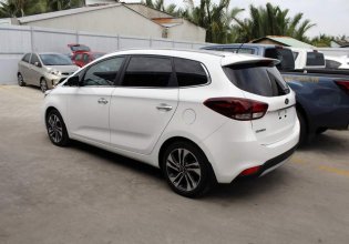 Bán xe Kia Rondo GAT 2018, màu trắng, 669 triệu- Liên hệ 0938 806 702 giá 669 triệu tại Long An