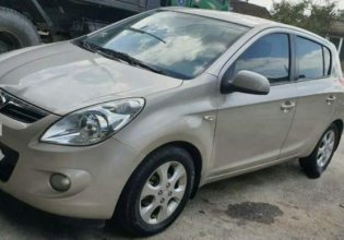 Cần bán Hyundai i20 2010, xe nhập số tự động, giá 320tr giá 320 triệu tại Nghệ An
