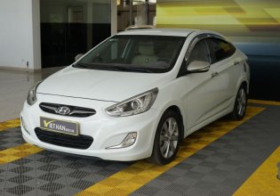 Bán Hyundai Accent Blue 1.4AT đời 2014, màu trắng, nhập khẩu nguyên chiếc giá 438 triệu tại Tp.HCM