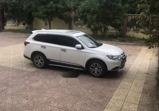 Chính chủ bán Mitsubishi Outlander năm 2018, màu trắng, giá 890tr giá 890 triệu tại Nghệ An
