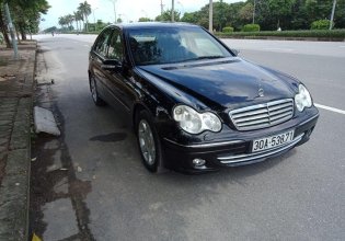 Cần bán lại xe Mercedes C180 đời 2004, màu đen như mới giá 222 triệu tại Hà Nội
