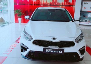 Cần bán Kia Cerato năm 2019, màu trắng, nhập khẩu giá 552 triệu tại Vĩnh Long