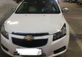 Cần bán gấp Chevrolet Cruze sản xuất năm 2010, màu trắng chính chủ, giá chỉ 280 triệu giá 280 triệu tại Hậu Giang