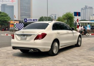 Cần bán gấp Mercedes C250 sx 2016, màu trắng giá 1 tỷ 330 tr tại Hà Nội