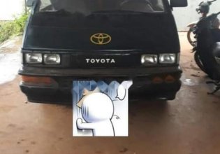 Cần bán lại xe Toyota Van đời 1990, màu xanh lam giá cạnh tranh giá 35 triệu tại Gia Lai