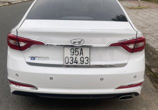 Cần bán lại xe Hyundai Sonata sản xuất năm 2017 giá 750 triệu tại Hậu Giang