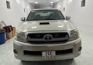 Cần bán xe Toyota Hilux sản xuất năm 2009, màu bạc, nhập khẩu nguyên chiếc  giá 330 triệu tại Hà Nội
