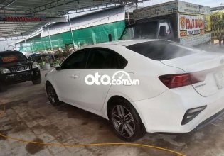 Xe Kia Cerato MT năm 2019, màu trắng giá 435 triệu tại Bình Thuận  