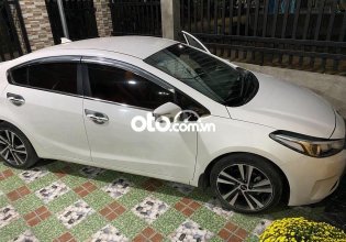 Bán ô tô Kia Cerato 1.6MT sản xuất 2018, màu trắng chính chủ giá 390 triệu tại Bình Thuận  