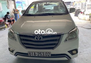 Cần bán Toyota Innova 2.0E sản xuất năm 2015, màu trắng chính chủ giá 310 triệu tại Tiền Giang