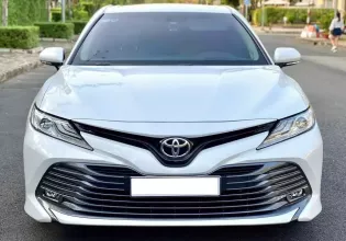 Bán ô tô Toyota Camry 2.5Q năm 2021, màu trắng, nhập khẩu nguyên chiếc, giá 995tr giá 995 triệu tại Tp.HCM