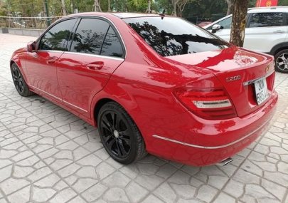 Cần bán Mercedes C200 sản xuất năm 2012, màu đỏ, 495 triệu